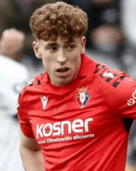 皇冠体育-巴萨欲抢先签穆尼奥斯，皇马回购条款或失效|巴塞罗那|路易斯洛佩斯-费尔南德斯|皇家马德里|奥萨苏纳|球员_新浪体育_新浪新闻